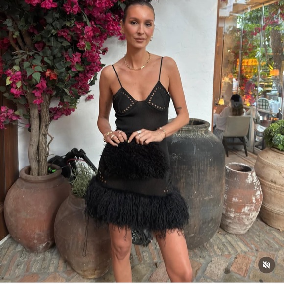 Elegant Black Sheer Nightdress - Picture 9 of 11